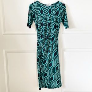 Veronica M Geometric Diamond Print Green and Black Ruched Dress